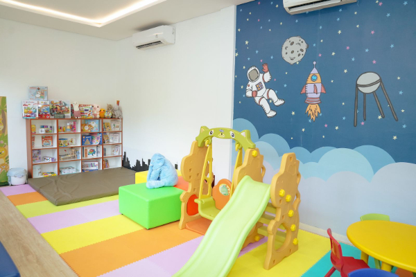 Cara Memilih Daycare yang Aman, Lengkap Beserta Jenis Layanan bagi Sang Anak