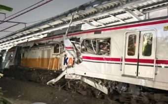 Kronologi KA Argo Bromo Anggrek Tabrak KRL di Bekasi Timur, Jalur Kereta Lumpuh