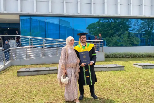 Alasan Kepala Daerah Tak Wajib S1, Viral Usai Ritchie Ismail Rayakan Kelulusan Sarjana