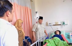 Presiden Prabowo Jenguk Korban Kecelakaan Kereta di RSUD Bekasi, Lanjut Kunker ke Cilacap dan Banyumas