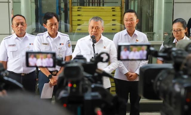 KAI Targetkan KRL Bekasi Timur-Cikarang Kembali Beroperasi Siang Ini