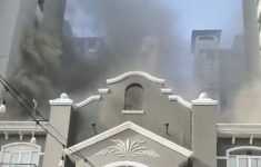 Kebakaran di Apartemen Mediterania Jakbar, 65 Petugas Damkar Dikerahkan