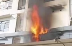 Detik-detik Kebakaran Polres Metro Jakarta Barat, Api Sempat Berkobar dari Sisi Gedung