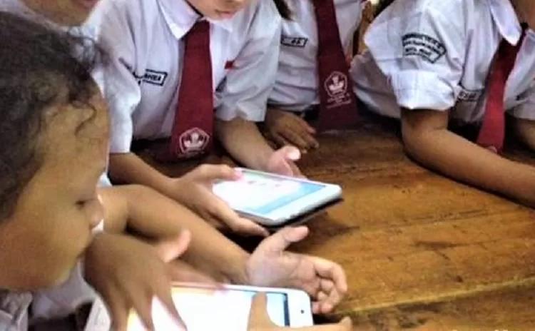 Pemprov DKI Siapkan Aturan Baru untuk Lindungi Anak di Dunia Digital