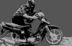 Nekat Curi Motor di Minimarket, Pelaku Justru Tertangkap dan Dihajar Warga di Serang