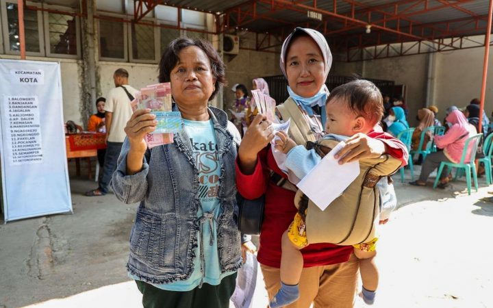 Pemerintah Salurkan Bansos April 2026