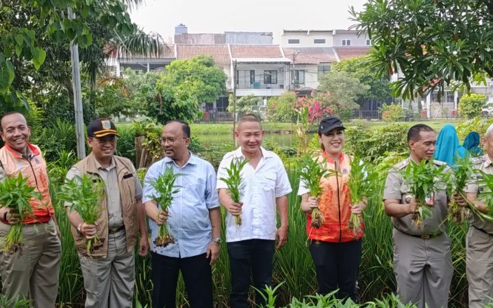 Wali Kota Jakbar Dorong Perempuan Jadi Motor Ketahanan Pangan di Hari Kartini