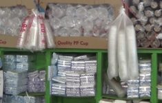 Kenapa Harga Plastik Melonjak Tajam