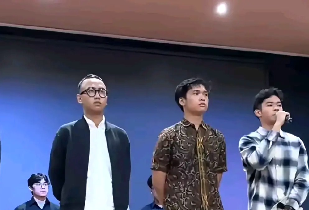 UI Nonaktifkan 16 Mahasiswa FH Terkait Dugaan Pelecehan Seksual di Grup Chat