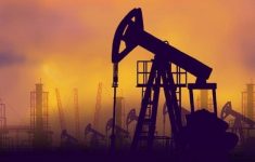 Harga Minyak Mentah Indonesia Melonjak ke USD 102 per Barel