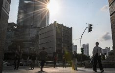 Warga Jakarta Tetap Buru AC Meski Harga Naik