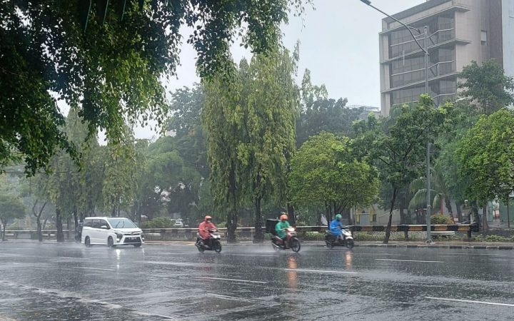 BMKG Keluarkan Peringatan Dini Cuaca Jabodetabek 16-17 Mei 2026