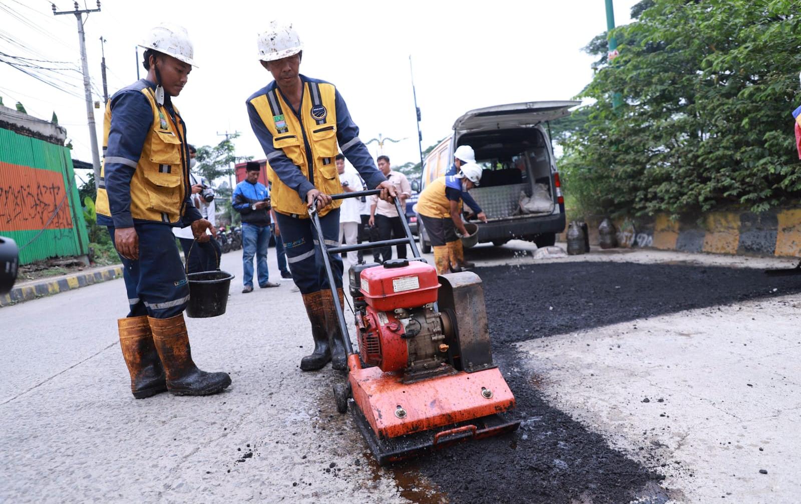 106 Titik Jalan di Bekasi Diperbaiki, Anggaran Rp 192 Miliar Digelontorkan