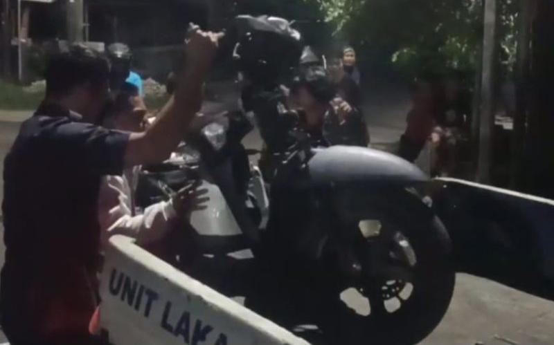 Tragis! Tiga Remaja Tewas Usai Motor Tabrak Truk di Simpang Empat Jombang