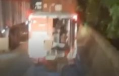 Viral Bajing Loncat Gasak Paket dari Mobil Ekspedisi di Jakut, Polisi Buru Pelaku