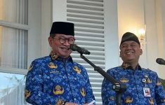 Pramono Lantik 891 ASN Pemprov DKI Hari Ini, Wajib Naik Transportasi Umum dan Pakai Busana Betawi