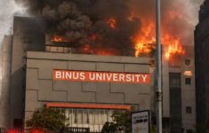 Kebakaran Melanda Kampus Binus Kemanggisan Jakbar, Asap Tebal Kepung Area Kampus