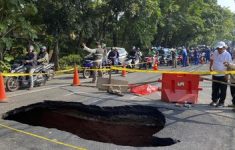 Usia Pipa Air Jakarta Capai 100 Tahun, Rano Ingatkan Potensi Jalan Ambles di Berbagai Wilayah