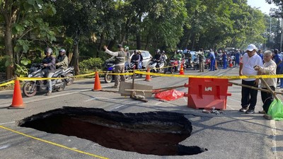 Usia Pipa Air Jakarta Capai 100 Tahun, Rano Ingatkan Potensi Jalan Ambles di Berbagai Wilayah