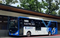 Lalin Padat Saat Aksi May Day, Sejumlah Rute Transjakarta Tidak Beroperasi dan Dialihkan