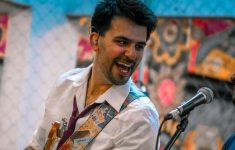 Musisi Indie Inggris Jos Holmes Rilis “Last First Kiss”