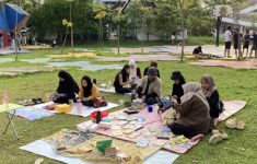 Silent Reading Jadi Tren Baru di Ruang Publik Jakarta