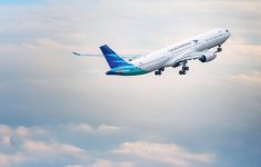 Pesawat Garuda Indonesia Sempat Berputar 4,5 Jam