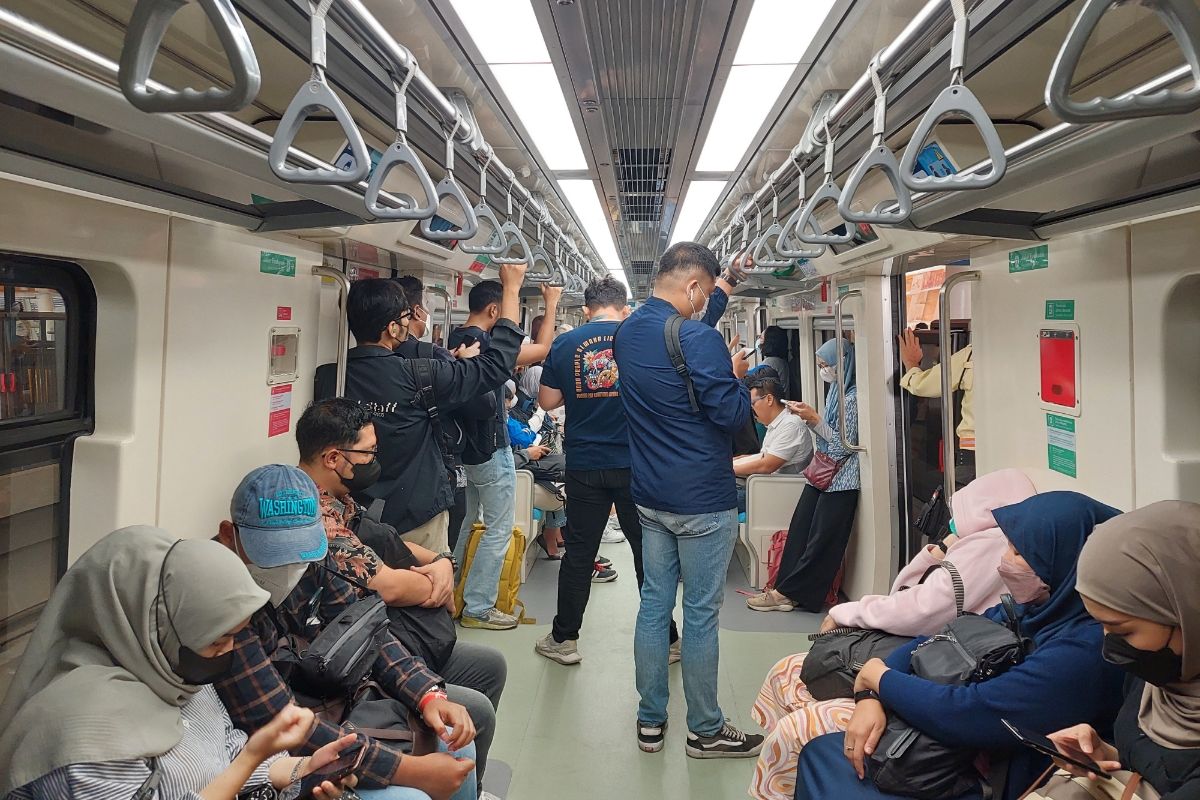 Naik KRL dari Stasiun JIS Cuma Rp1 hingga 28 Juni 2026