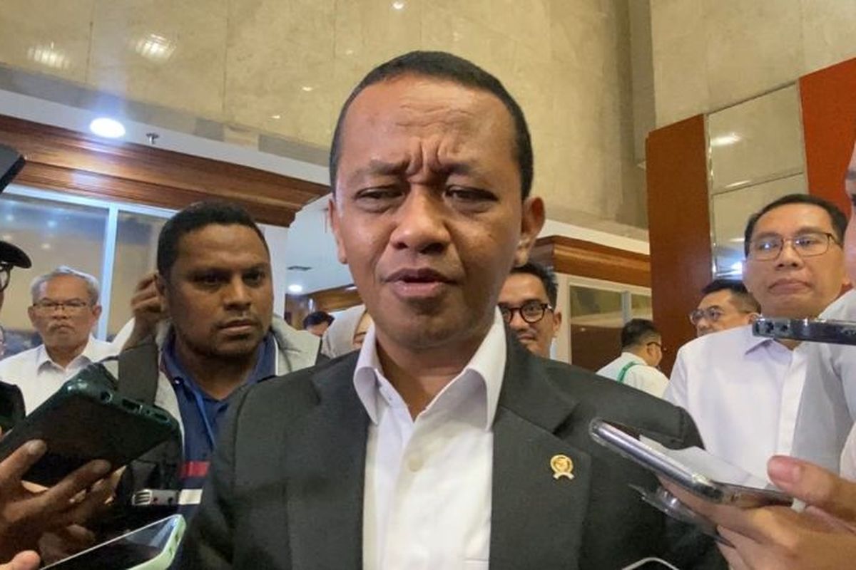 Bahlil Soroti Stok Batu Bara PLN Menipis Lebih Cepat