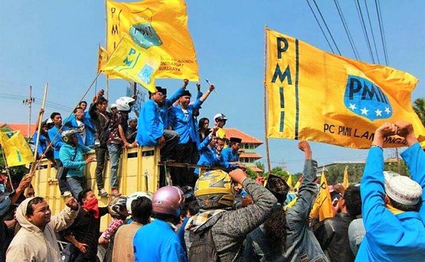 Mahasiswa Bandung Serukan Reformasi Ekonomi