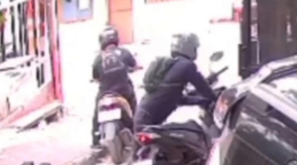 Nekat! Maling Motor di Jaktim Acungkan Pistol Saat Dipergoki Pemilik Rumah