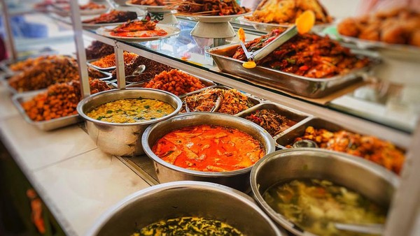 Rawon hingga Opor Ayam Menghilang dari Warteg di Jakarta, Ini Penyebabnya