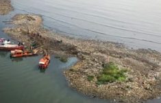 Pramono Sebut Sampah Muara Angke Butuh 4 Hari Dibersihkan, Total 8,8 Ton Terangkut