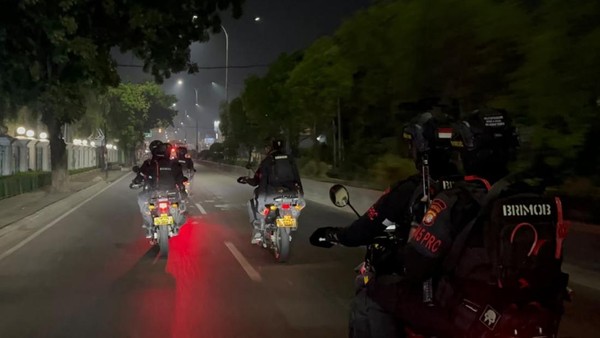 Brimob Amankan Cerulit Remaja di Jakut, Balap Liar di Bekasi Dibubarkan