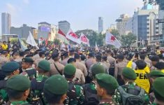 TNI Jelaskan Alasan Turun Saat Demo Mahasiswa di Jakarta