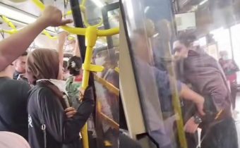 Viral Copet Transjakarta di Halte CSW Diduga Berulang Kali Beraksi, Diamankan Petugas: Lu Lagi Lu Lagi