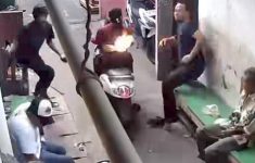 Viral Ibu Bonceng Anak Dilempar Diduga Bom Molotov di Jakut, Polisi Buru Pelaku