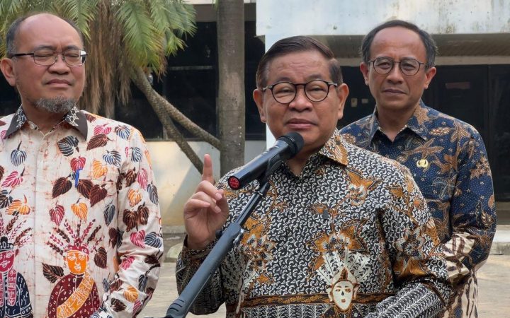Pramono Panggil Manajemen Ojol, Bahas Parkir Motor yang Kerap Kuasai Trotoar