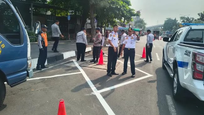 Sering Bikin Macet, Parkir di Jalan Mayjen Sutoyo Kini Diatur dengan Sistem On Street