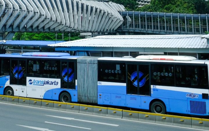 Pramono Anung Kaji Usulan Tarif Langganan Transjakarta Rp200 Ribu