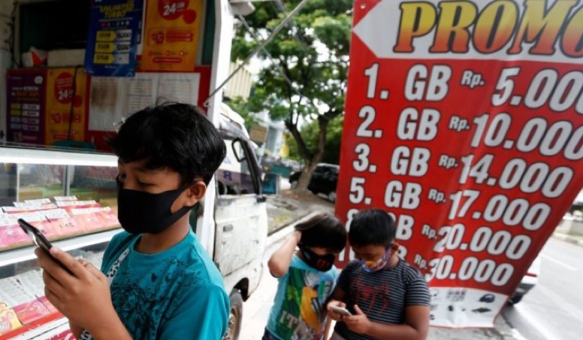 MK Putuskan Sisa Kuota Internet Tak Boleh Hangus