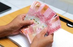 Gaji Pokok PNS Belum Naik Dua Tahun