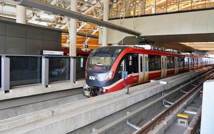 Karyawan Swasta Berpenghasilan Maksimal Rp6,2 Juta Kini Bisa Naik TransJakarta, MRT, dan LRT Gratis