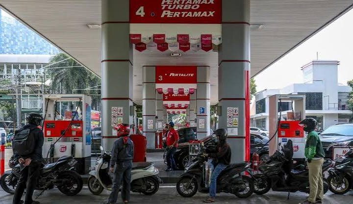 Bapenda Sultra Pastikan Isu Kendaraan Menunggak Pajak Dilarang Isi Pertalite di SPBU Belum Berlaku