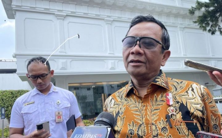 Mahfud MD Nilai Presiden Bisa Minta KPK Ambil Alih Kasus Febrie Adriansyah