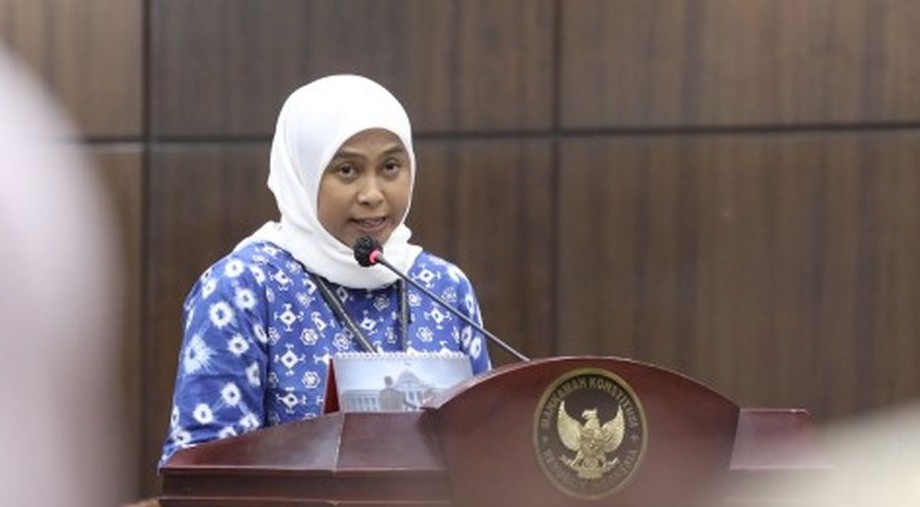 Dosen Unair Soroti Gaji Rp2,6 Juta di Sidang MK