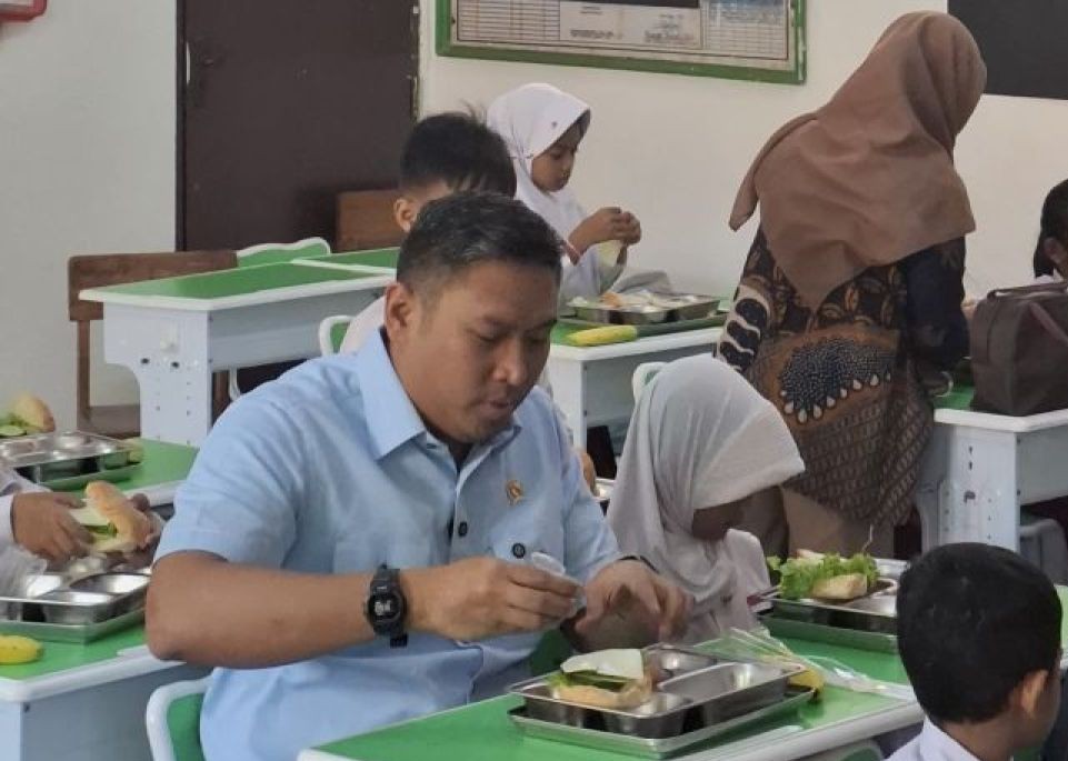 BGN Pecat 261 Pegawai dan Tutup 833 Dapur MBG