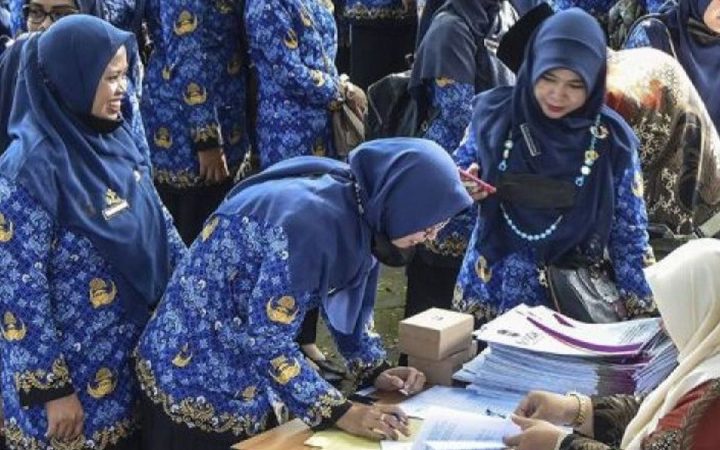 RI Kekurangan 561 Ribu Guru