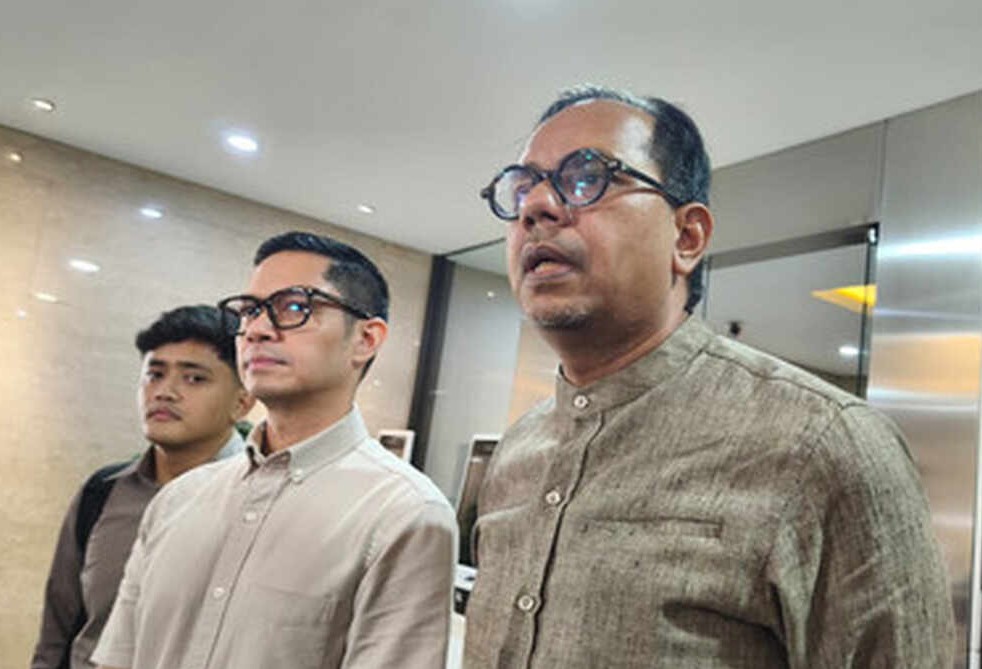 Dude Harlino Serahkan Honor Rp5,25 Miliar ke Bareskrim