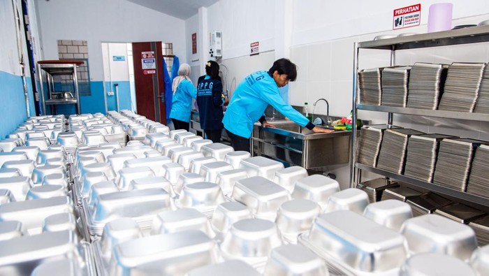 Usai Tutup 833 Dapur Bermasalah